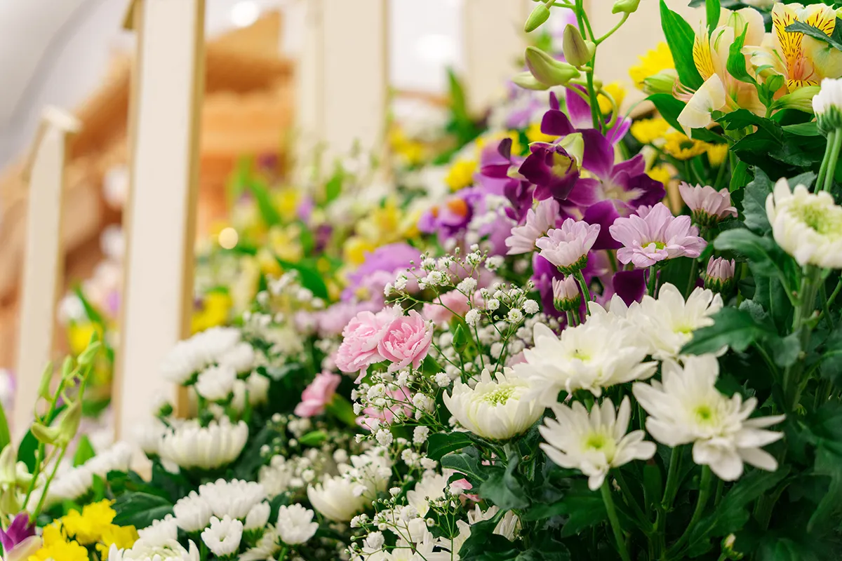 Bouquet de fleurs pour la Chambre mortuaire au Centre Hospitalier de Carcassonne