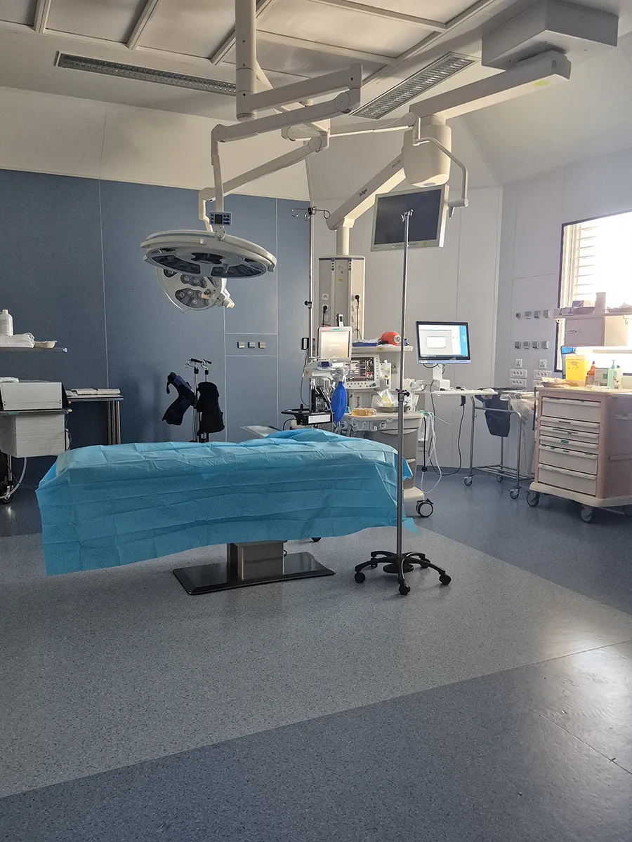 Salle de césarienne de la Maternité du Centre Hospitalier de Carcassonne