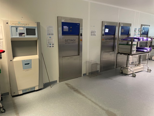 Photo de la stérilisation du matériel du Centre Hospitalier de Carcassonne
